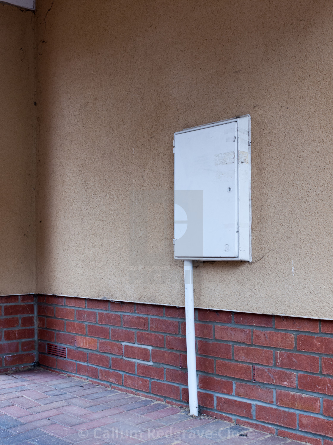 Regel Chemie Warte eine Minute electricity meter box outside house Not